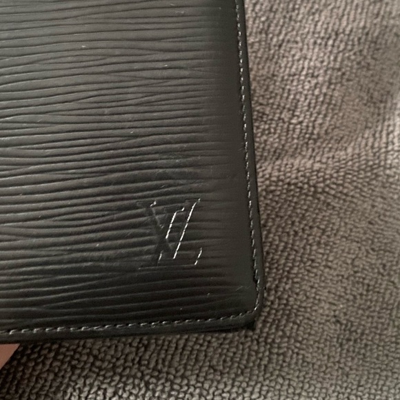 Louis Vuitton Black Epi Brazza Wallet - Picture 2 of 10